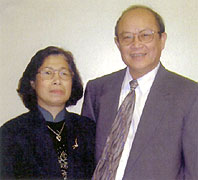 Pastor Cam Tu Le and his wife, Hanh Thi Le